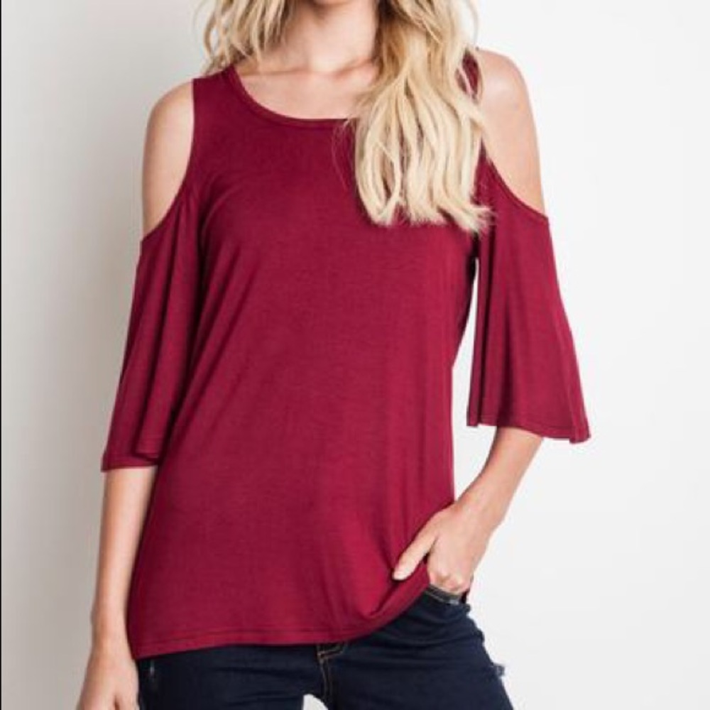 Umgee cold shoulder top with 3/4 bell sleeve